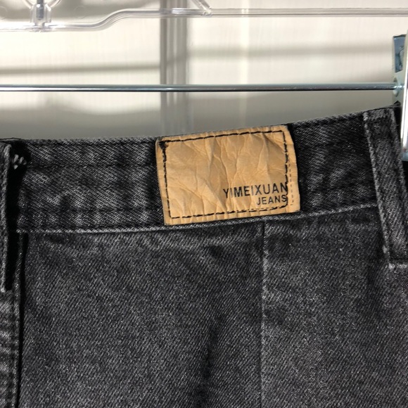 Black denim A-line button up pocket skirt. - Picture 3 of 3